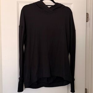 Lululemon black women’s sweatshirt